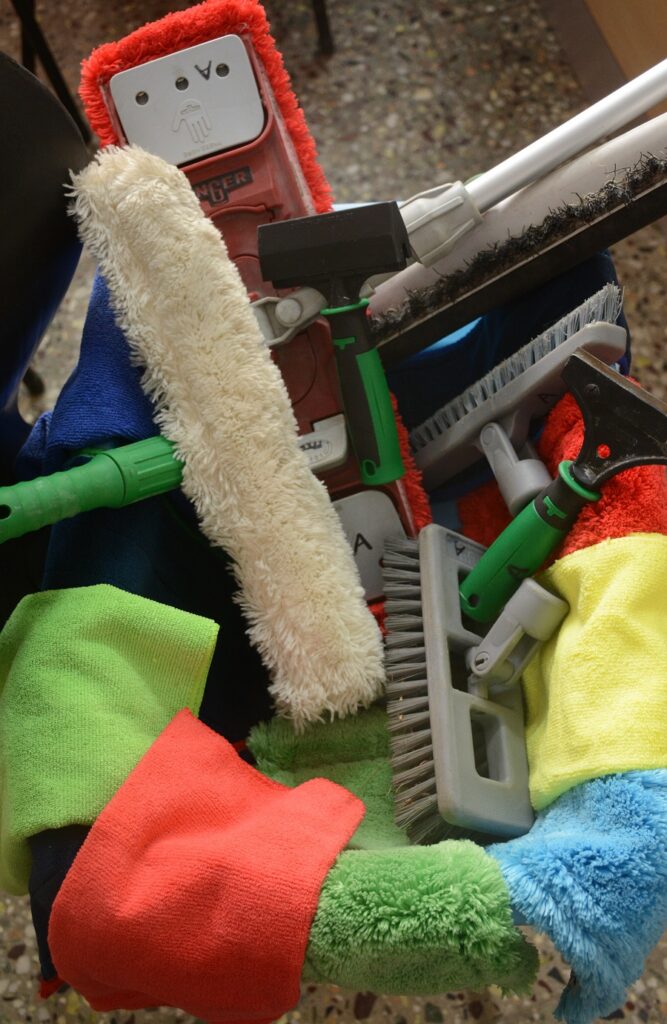 Colour coded cleaning tools from Unger used at Service Square